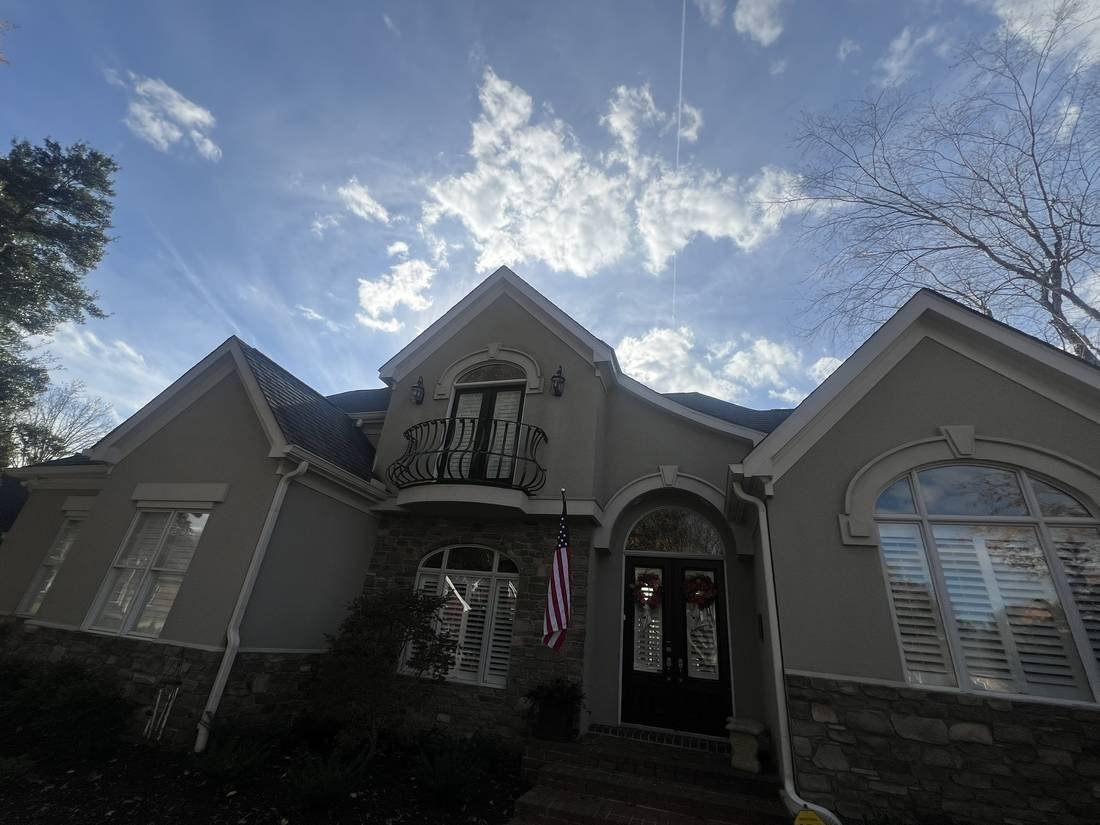 Home in Murfreesboro, Tennessee before Christmas roofline lights were installed